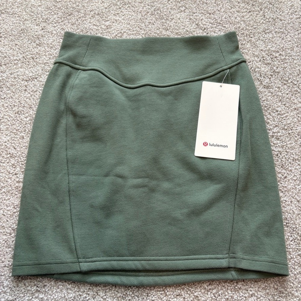 Lululemon Scuba HR Mini Skirt Womens XS Green Grey Eucalyptus Active Athletic